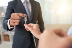 Lire la suite à propos de l’article LA VENTE IMMOBILIÈRE