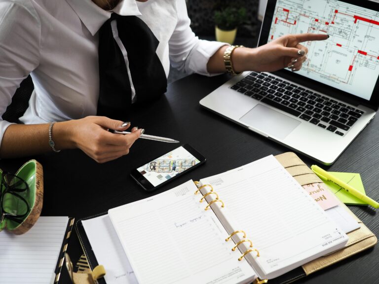 Lire la suite à propos de l’article La Surévaluation Immobilière : Un Phénomène à Comprendre et à Éviter