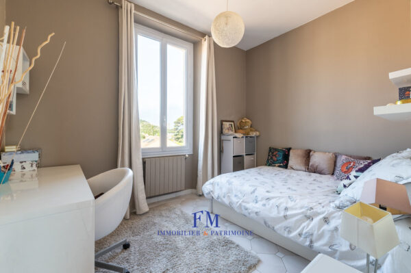 Maison 6 pièces 147 m² avec T2 indépendant 39 m² – Image 15