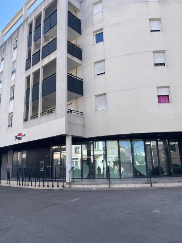 STUDIO 27M2 + BOX 13010 LA CAPELETTE