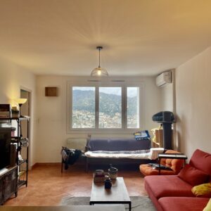 T3 en dernier étage  72m2 quartier SAINT LOUP 13010