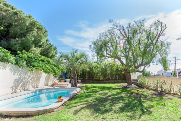 Maison 212m² Quartier Vieille Chapelle, vue mer, jardin, piscine et terrasses, garage – Image 7