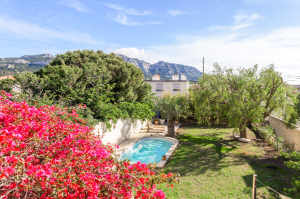 Maison 212m² Quartier Vieille Chapelle, vue mer, jardin, piscine et terrasses, garage – Image 28
