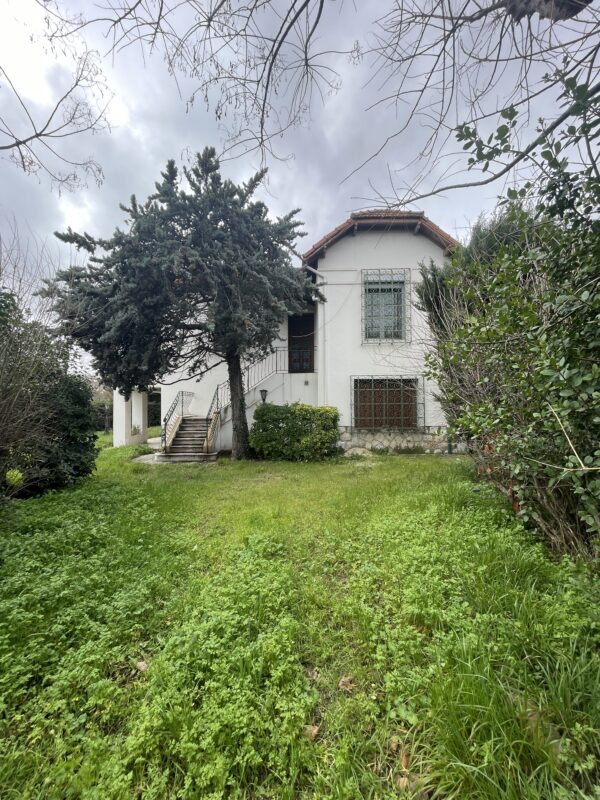 Villa de 150m² sur terrain de 961m²