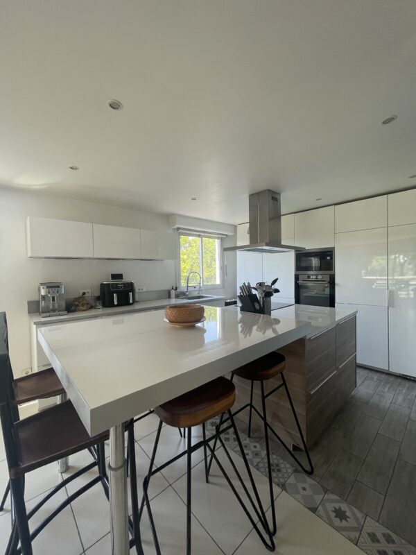T4 96m2 quartier le CABOT – Image 4
