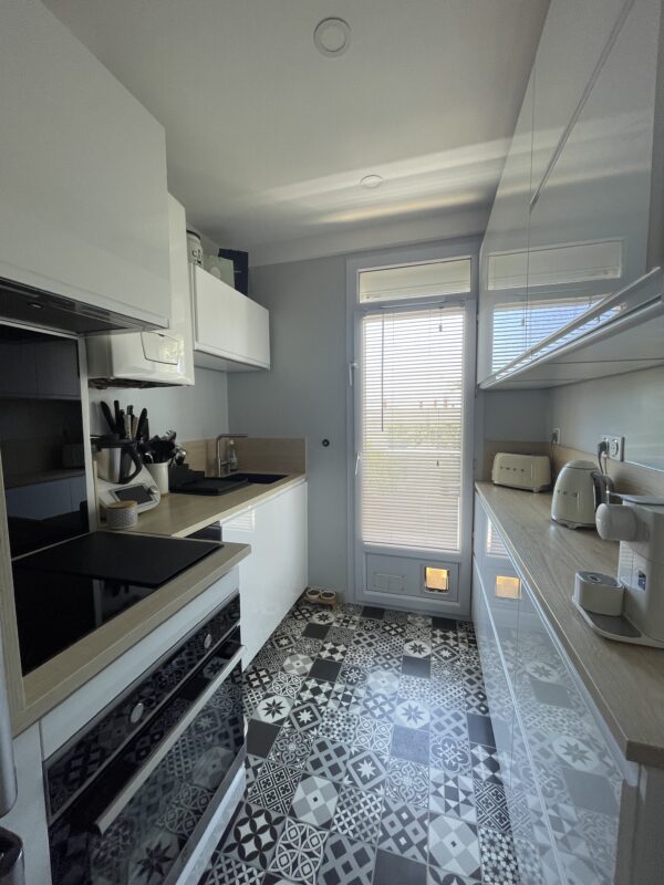T4 65M2 QUARTIER SAINTE ANNE AVEC BOX – Image 2